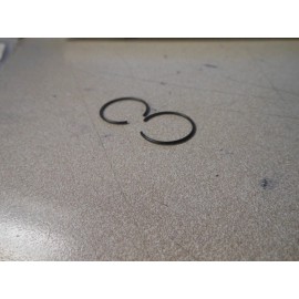 Kawasaki NOS Kawasaki Piston Pin Circlip 1973-1975 F11 1974-1989 KX250 92036-015 QTY 2