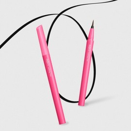 Deja Vu 1+1 Brush Pen Liquid Eyeliner 0.55ml / 데자뷰 1+1 붓 펜 리퀴드 아이라이너 0.55ml