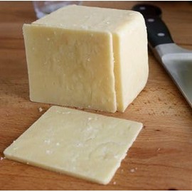 Kerrygold Irish Dubliner%100 Naturel Cheese Deli Cut 2 lb