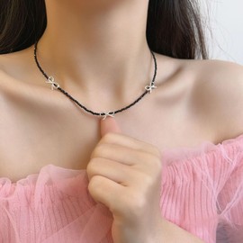 PLwelth Bow Necklace for Women Bowknot Choker Necklace Dainty Western Bow Pendant Beaded Necklaces Cute Charm Bow Accessories Necklaces Statement Jewelry Gifts for Her Birthday Party Decor, Acrylic