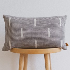 Lumi Living 100% Cotton Knitted Soft Modern Geometric Dash Lines Throw Pillow Cover (12x20, Black & Cream)