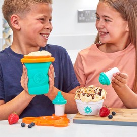 Chillfactor Co07668 Create Your Ice Cream Freeze, Squeeze and Enjoy Your Kids Cooking Toys for Boys and Girls, Make Your Homemade Ice Cream in Minutes! Bandai