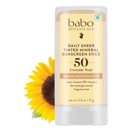 Babo Botanicals Daily Sheer - Protector Solar Con Tinte Mine