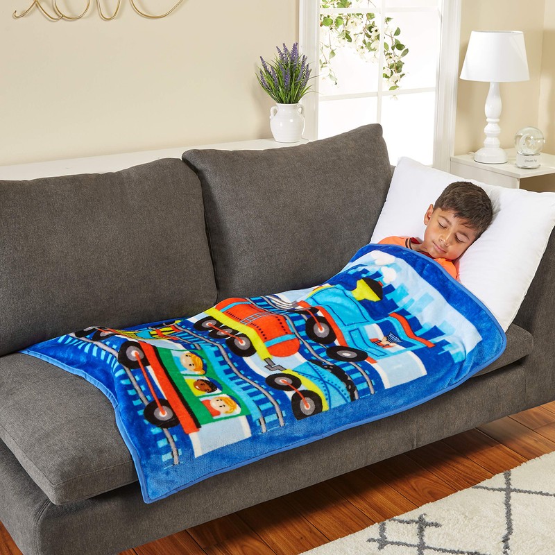 EVERYDAY KIDS Toddler Throw Blanket - 30" by 40" -