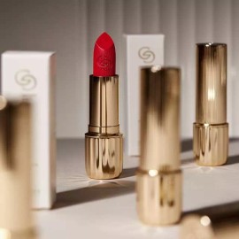 Oriflame Labial Giordani Gold Fps 25 Vegano Ácido Hialuronic Oriflame