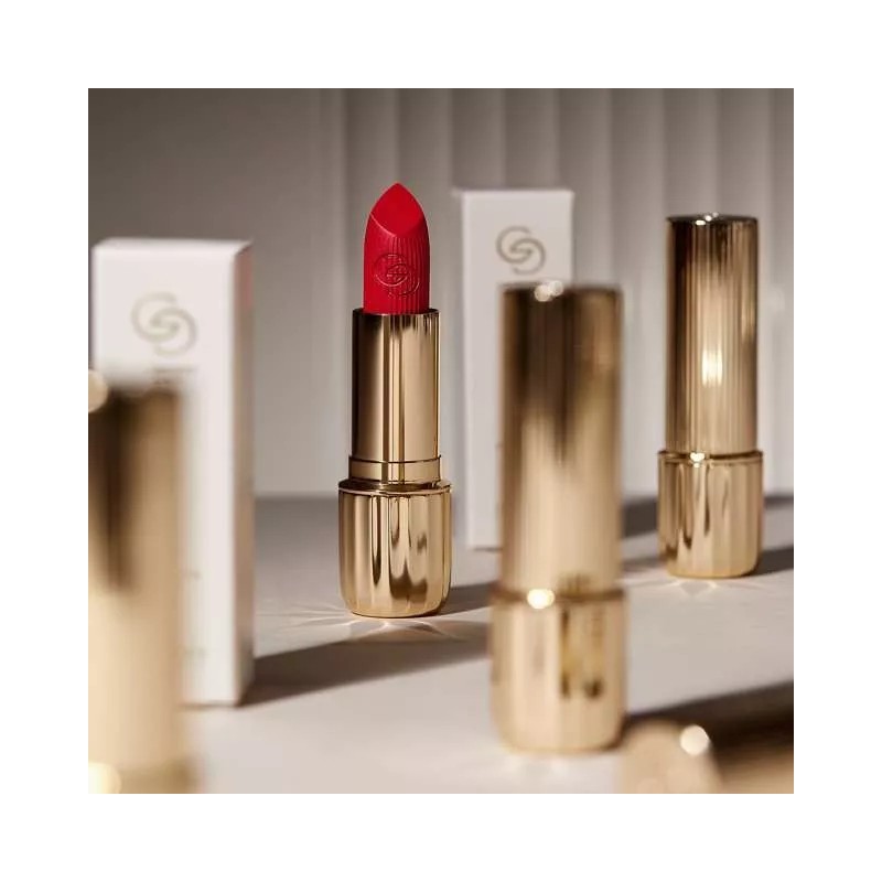 Oriflame Labial Giordani Gold Fps 25 Vegano Ácido Hialuronic Oriflame