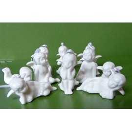Geschenkestadl Set of 10 Angel Figures in White Ceramic for Hanging Christmas Tree Decorations