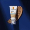 Crema Solar Anthelios Uv Mune 400 Con Color 50+ Fps