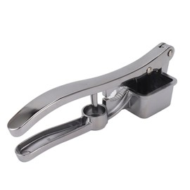Garlic Press, Garlic Press Stainless Steel, Aluminum Alloy Multifunctional Three-in-one Easy-to-clean Kitchen Tool, Garlic Masher Suitable for Garlic Pressing Core Removal Walnut Opening