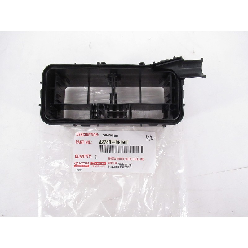 Toyota Relay Box - 82740-0E040