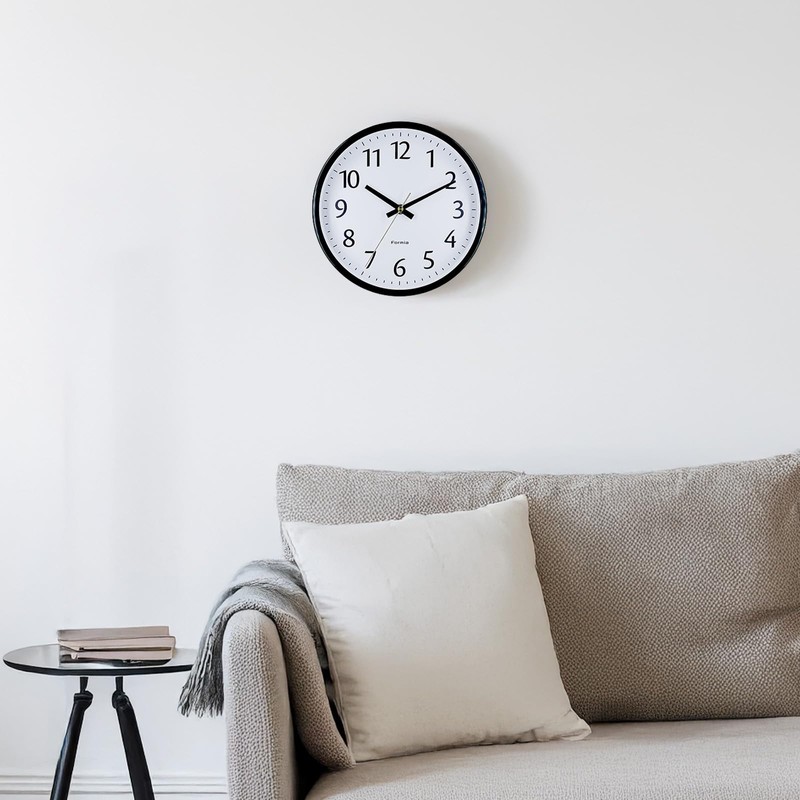 Formia (フォルミア) Wall Clock Monotone Easy-to-Read Dial Diameter 22.8 cm