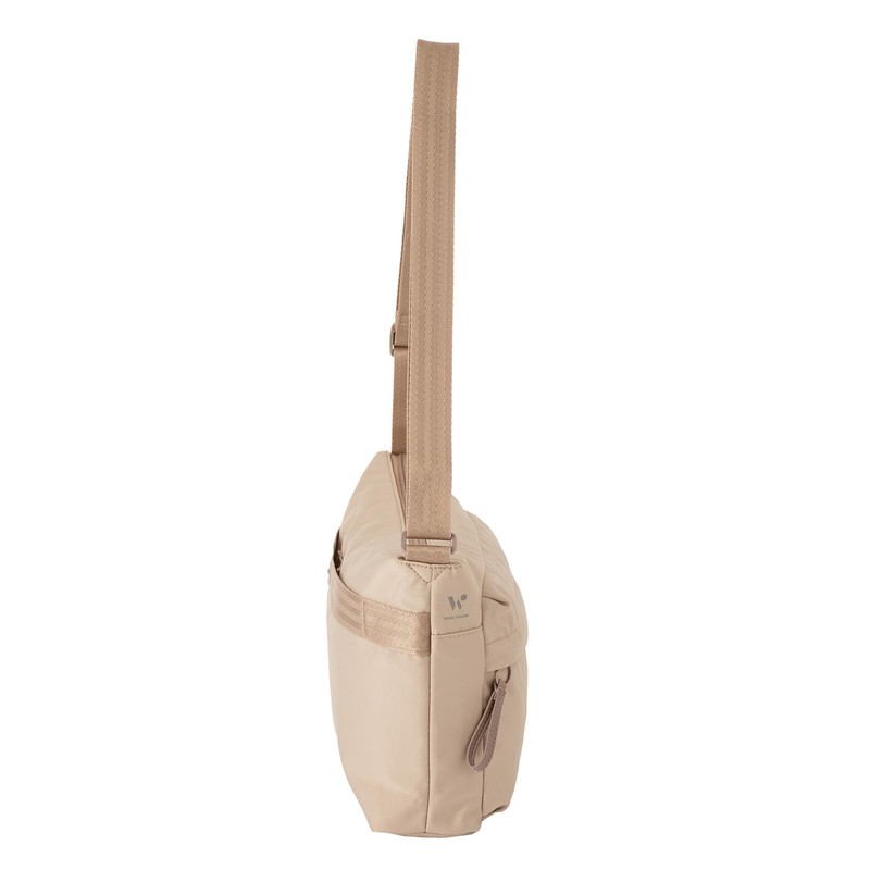 World Traveler No.17532 Mira Lightweight Bottle Holder Front Pocket Setup