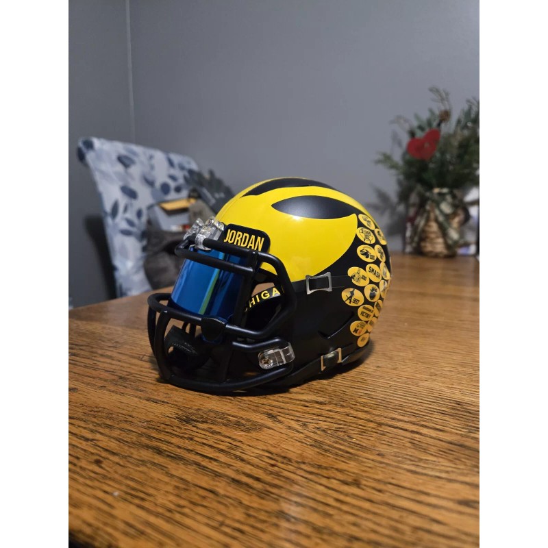 Michigan Mini Helmet with Visor