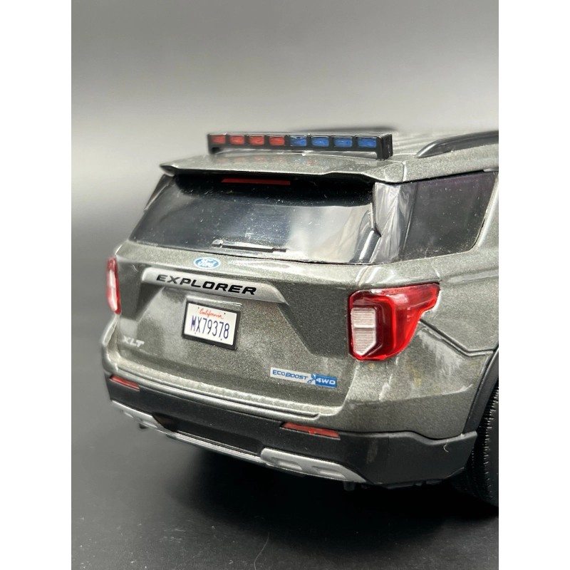 LED Ready Lightbar 1/24 LED Ready Blue Red Traffic Advisor