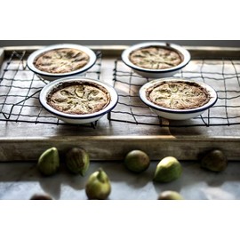 Traditional Circular Round 24cm Falcon White Enamel Pie Dish (Single)