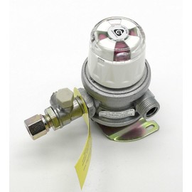 30mbar 10mm 2 Cylinder Auto Changeover Caravan and Motorhome Regulator (0333)