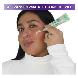 Maquillaje Facial Magic Skin Beautifier BB Cream, Neutraliza Rojeces, y unifica tu tono para una Cobertura Natural de L'Óreal Paris