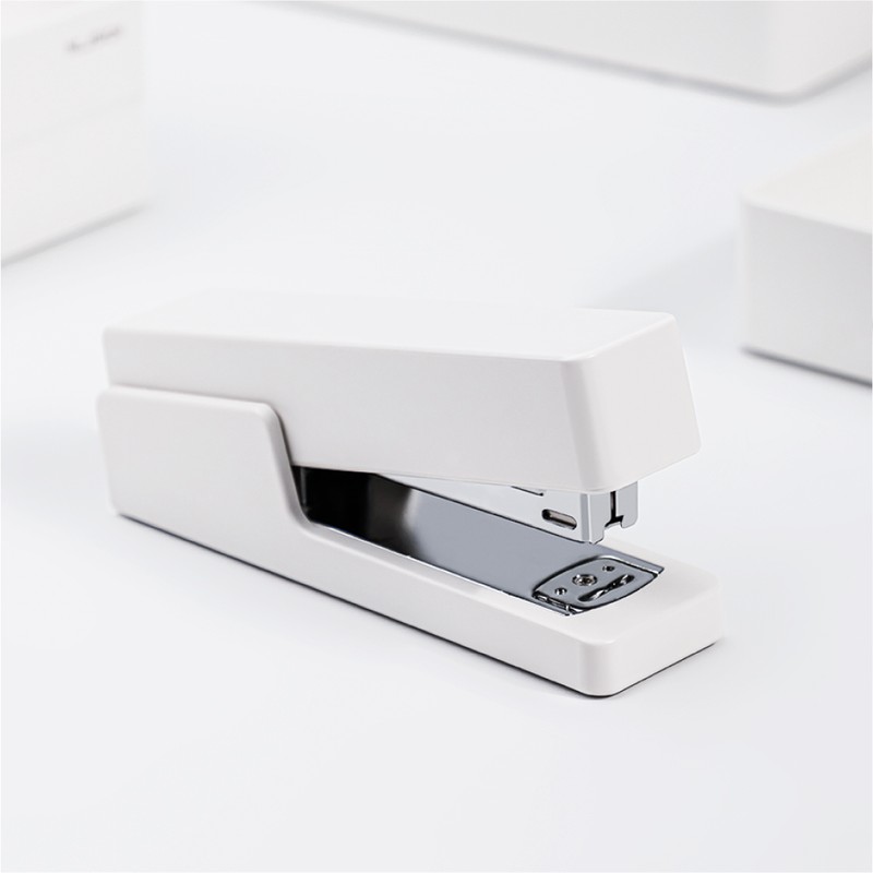 Delhi Deli medium office easy stapler stapler 33 needle black