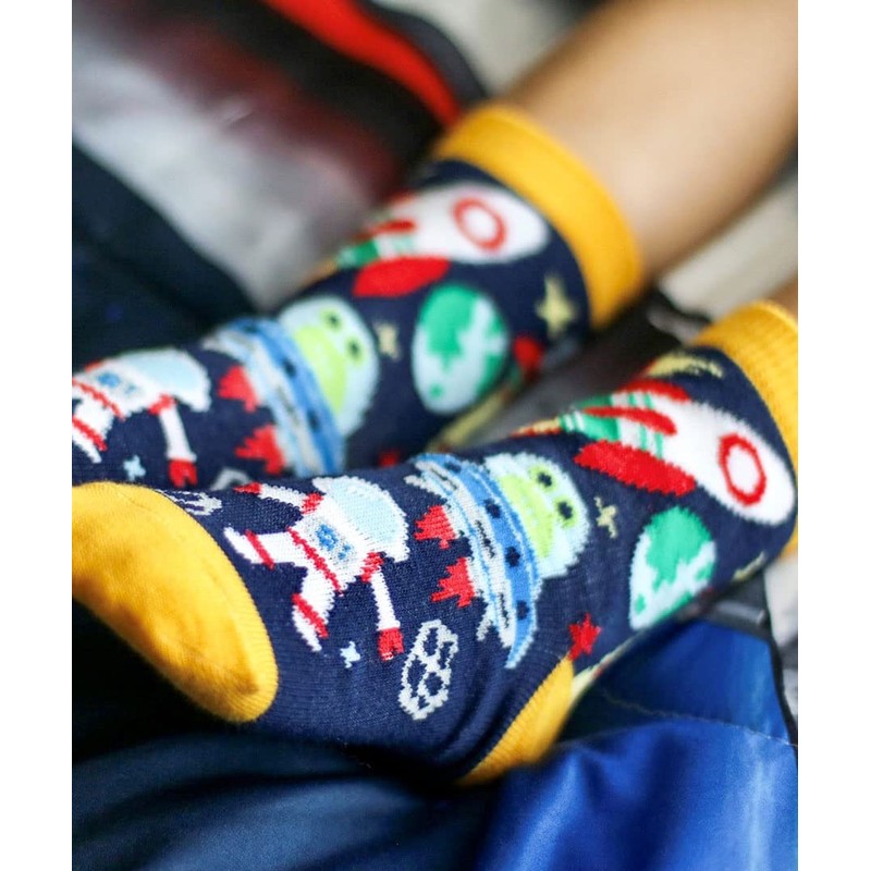 Jefferies Socks Boy's Space Pirate Dinosaur Fun Colorful Pattern Crew
