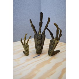 Bethesda Skyrim Golden Claw Replica - The Elder Scrolls V: Skyrim - Gamer Gift Ideas - Small