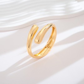 LILIE&WHITE Women's Gold Bangle Bracelet - Hypoallergenic, Never Fade, Elegant Design - Stylish Bracelet for Fashion Women - Gift Idea for Special Occasions, Copper