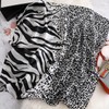 CHROME CRANE (Chrome Crane) Women's Stole Zebra Pattern Animal Design