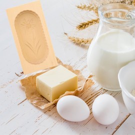 HOFMEISTER® Wooden Butter Mould for 250 g Butter, 19 cm, Edelweiss Motif, Handmade in Germany, Shape for Butter for Decorating, Square Camber Shape, Butter Model from Native Maple