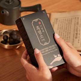 Lee Gyeongjae Black Goat Stick 30 packs (1 box) with gift shopping bag / 선물용 쇼핑백 포함 이경제 흑염소 스틱 30포 (1박스)