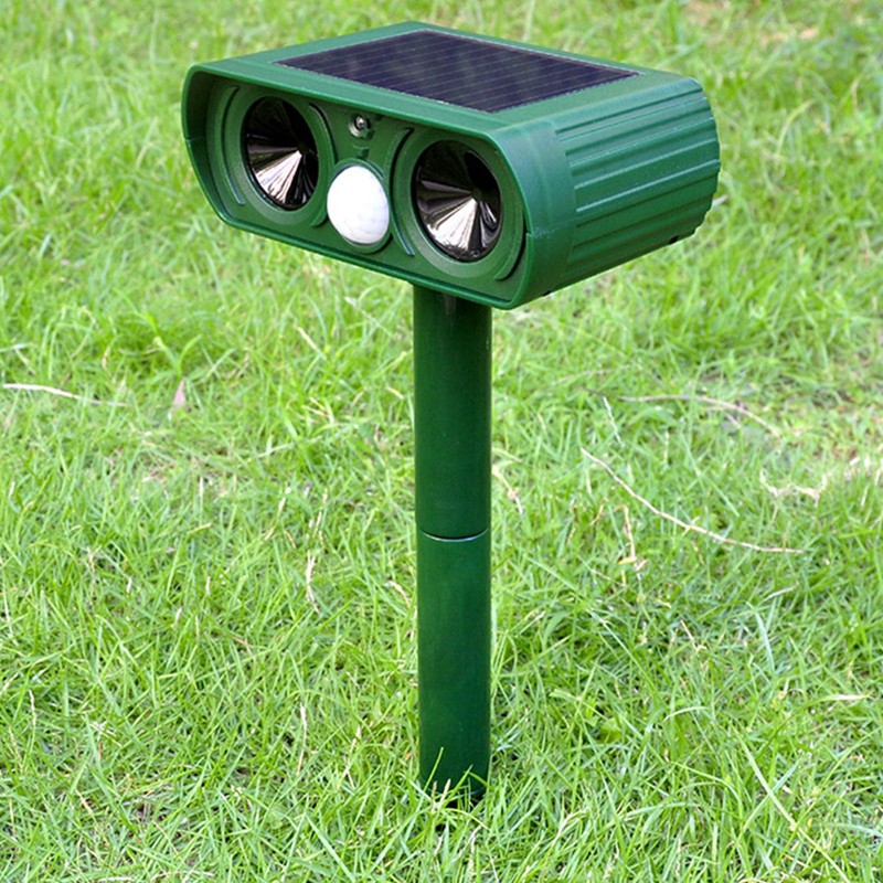 Ultrasonic Solar Animal Repeller Professional High Sensitivity Infrared Long Range