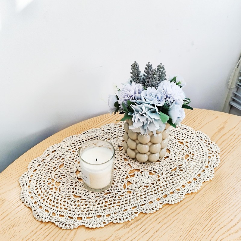 Eiyye 2-Pieces Handmade Cotton Crochet Doilies Oval Lace Table Placemats