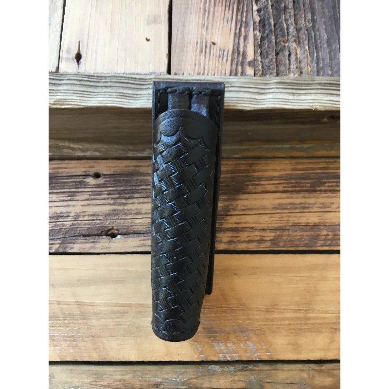 Tex Shoemaker Police Duty Flashlight Holder 93 1" Diameter Black
