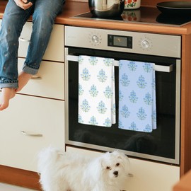 JINYO Light Blue Floral Kitchen Towels Set of 2, Farmhouse Spring Flower Dish Tea Towels for Kitchen, Blue and White Hydrangea Decorative Hand Towels for Bathroom, 16x24 Inch