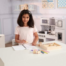 Melissa & Doug Princess Wooden Stamps for Kids Colouring Sets for Children Age 4 | Princess Toys for Girls or Boys | Princess Gifts for 4 Year Olds Kids Craft Set | Arts and Crafts for Kids Age 4 5 6