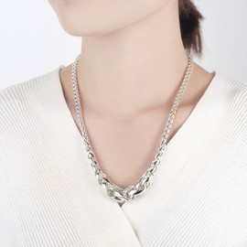 UNY Designer Inspired Short Necklace 48cm + 4cm Lobster Claps Vintage Antique Elegant Jewelry