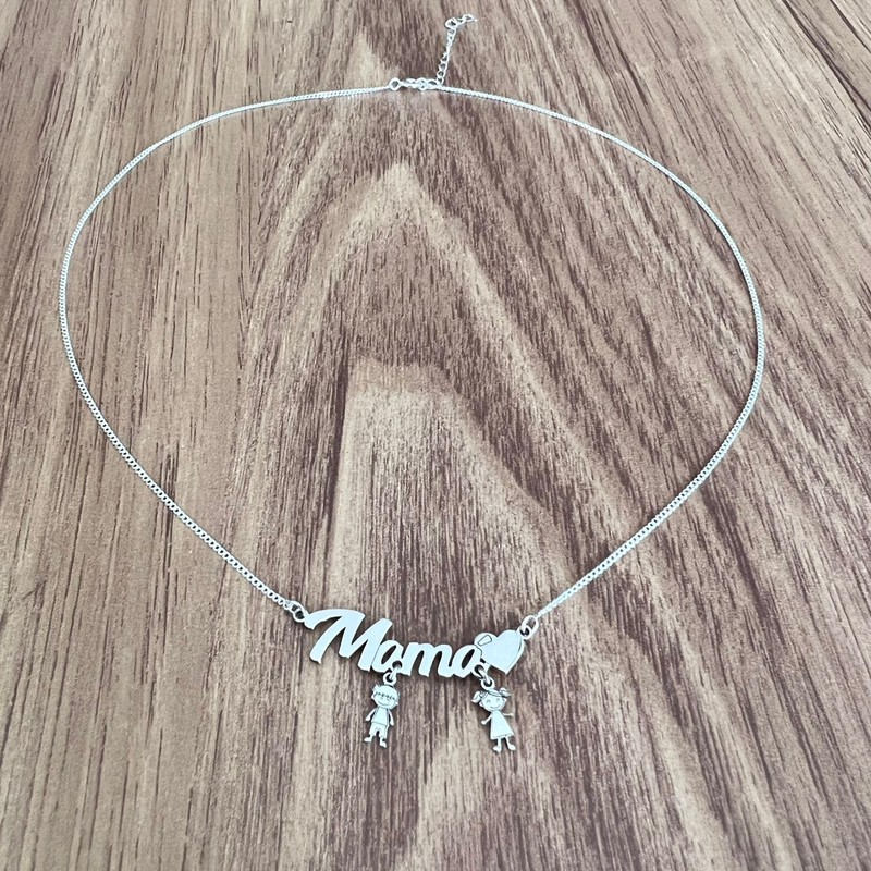Agálea | Collar con Dije de Mamá, hijo o hija