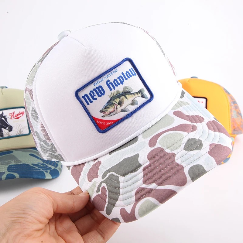 High Quality Animal Embroidery Patch Printed Logo Sports Trucker Hat