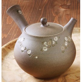 Yamakiikai F87 Aomine Ware Chrysanthemum Teapot