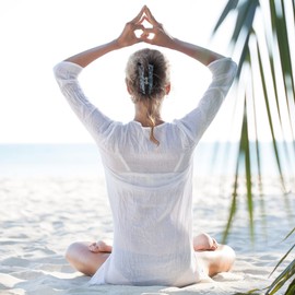 B.PHNE Clear Hair Claw Clips for Women, Big Butterfly Banana Clips,3.5" Non-slip Hair Claw Clips for Women, Strong Hold Jaw Clip, Transparent Hair Clamps for Thin Hair, Hair Barrettes for Women