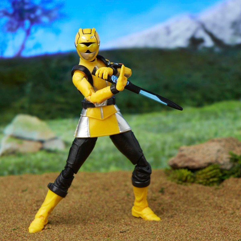 Power Rangers Lightning Collection 6-Inch Beast Morphers Yellow Ranger Figure