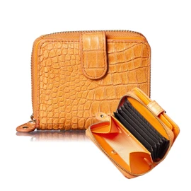 [VOICE Italy MASINI SPICE] Women's Bi-fold Wallet, "Appearance is Mini Wallet, Storage Capacity is Long Wallet" Made by Italy's Leading Brands, Beautiful Glitter Leather, Crocodile Embossed Leather,