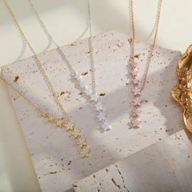 VIROMY Silver Necklace for Women 14K Silver Plated Shining Star Zirconia Pendant Necklace Crystal Choker Chain Dainty Elegant Jewelry for Women