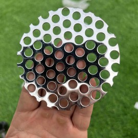FengYoo 4" Diameter Round Slices Perforated Metal Sheets 19 Gauge Opening 1/3"(About 8 mm) Expanded Metal Mesh Perforated Plate 304 Stainless Steel Sheet Mesh Screen Metal Screen Panel Decorative Me