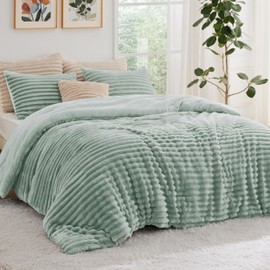 Bedsure Fluffy Comforter Set California King Size - Super Soft Faux Fur Bed Set Sage Green, Winter Warm Plush Fleece Bedding, 3 Pieces, 1 Shaggy Fuzzy Cal King Comforter with 2 Pillowcases