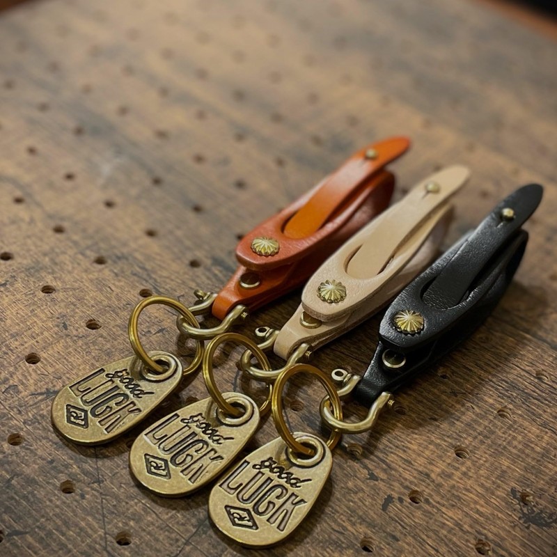 Tsutael Navajo Sunshine Vintage Genuine Leather Key Chain/Brass American Casual