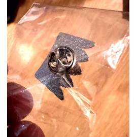 Cremo Rare Collectible Red Crown Enamel Lapel Pin Hat / brooch