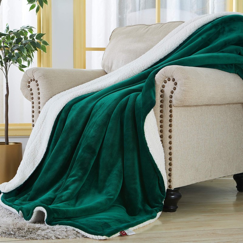 SOCHOW Sherpa Fleece Throw Blanket, Double-Sided Super Soft Luxurious Plush