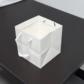 White Square Paper Bag 20cm 10ea