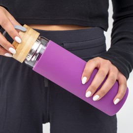 Apana Bottle Hot and Cold Detox Tea Infuser Glass Bottle With Protective Silicone Sleeve Bamboo Lid Top With Handle 18.5 Oz (555 ML) Perfect For On The Go Portable Use (Purple, 18.5 OZ)