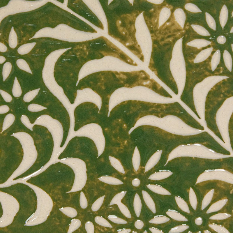 Creative Co-Op Stoneware Platter with Wax Relief Botanicals, Green