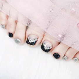 Leuhiove Press on Toenails Shining Toe Nail Press ons Black French Tips Fake Toe Nails with Rhinestones Designs Summer Manicure Toe Nail Tips Square Artificial Toenails Silver 24Pcs